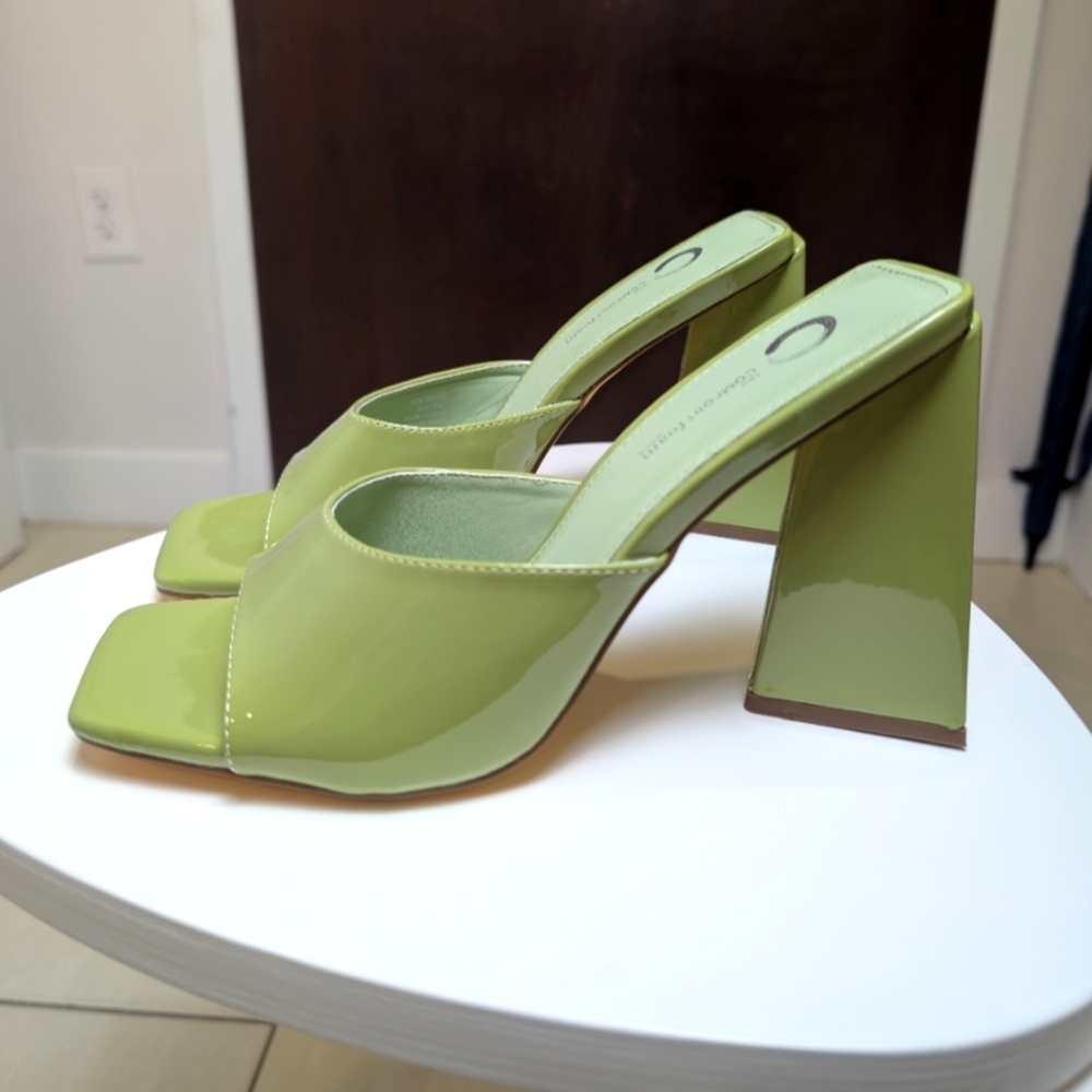 Green Open Square Toe Triangle Block Heel Sandals… - image 3